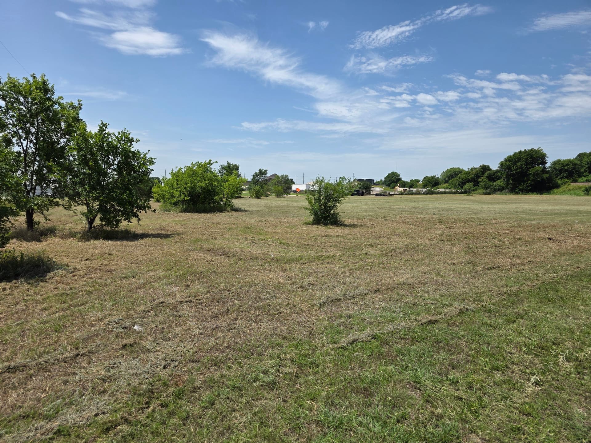 Gallery photos for Overgrown Field Lot Cleaned Up With Brush Hogging: Image #6